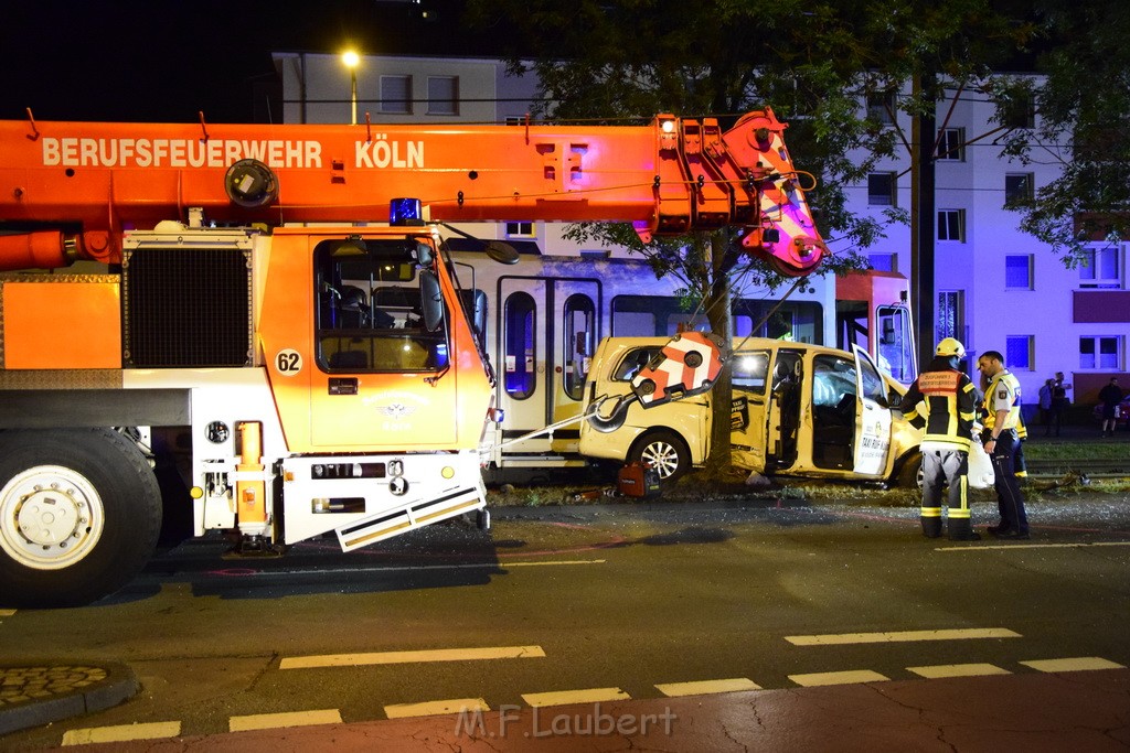 VU PKW Strab Koeln Niehl Amsterdamerstr Friedrich Karlstr P198.JPG - Miklos Laubert